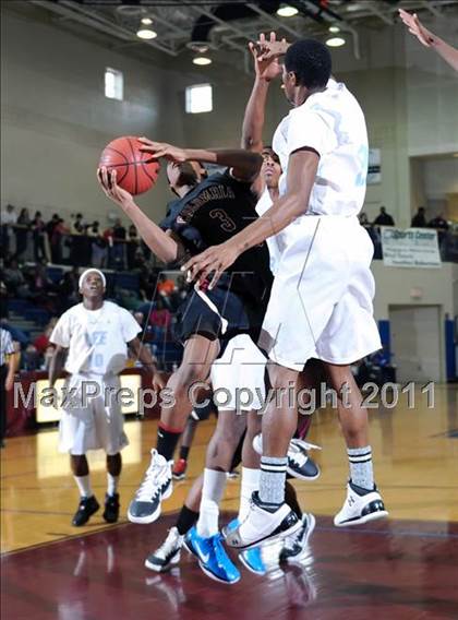 Thumbnail 2 in Columbia vs. Lee photogallery.