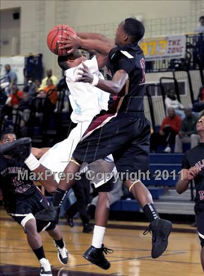 Thumbnail 3 in Columbia vs. Lee photogallery.