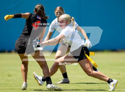 Thumbnail 2 in Huntington Beach vs. Mira Costa photogallery.
