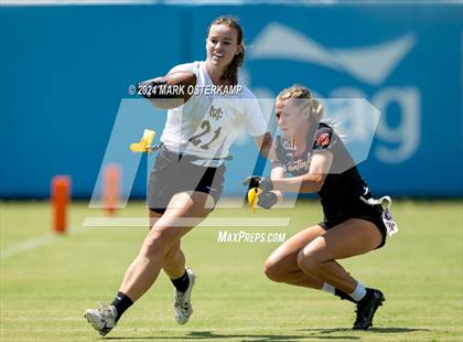 Thumbnail 2 in Huntington Beach vs. Mira Costa photogallery.