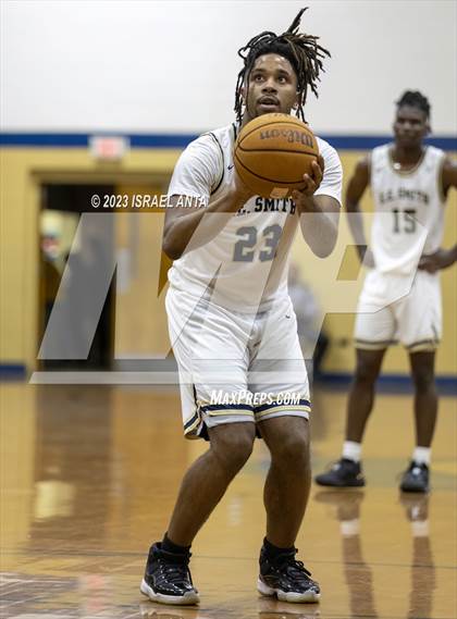 Thumbnail 3 in Harnett Central @ E.E. Smith photogallery.