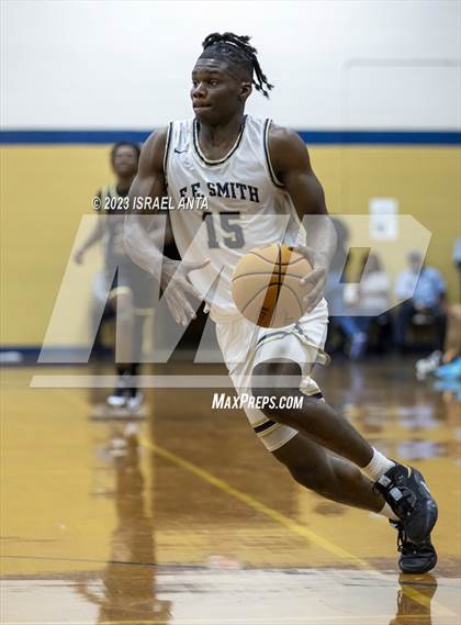 Thumbnail 3 in Harnett Central @ E.E. Smith photogallery.