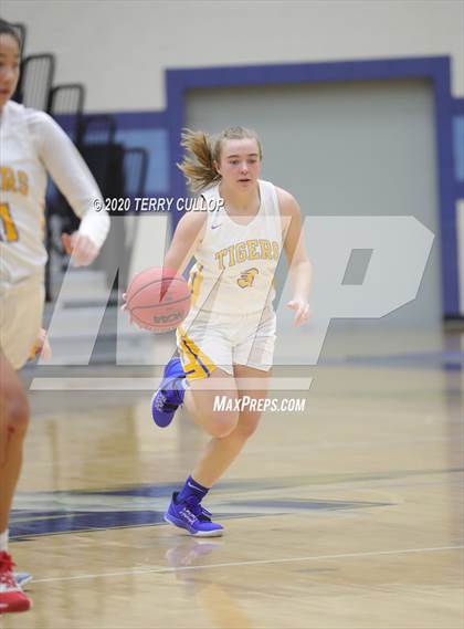 Thumbnail 3 in Westlake vs. Orem photogallery.