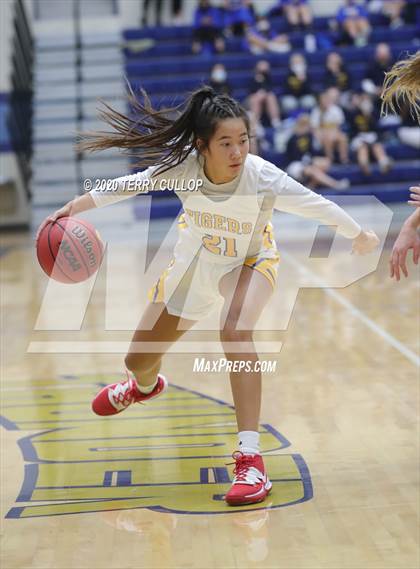 Thumbnail 2 in Westlake vs. Orem photogallery.