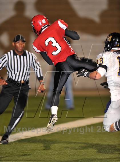 Thumbnail 1 in Kilgore vs. Stephenville (UIL 3A Division 1 Semifinals) photogallery.