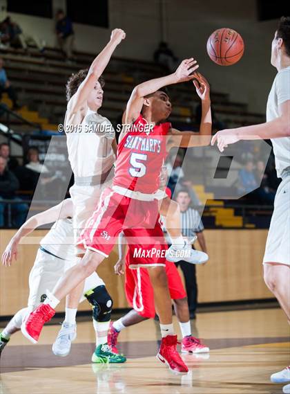 Thumbnail 3 in Saint Mary's vs. San Ramon Valley (Crusader Classic) photogallery.