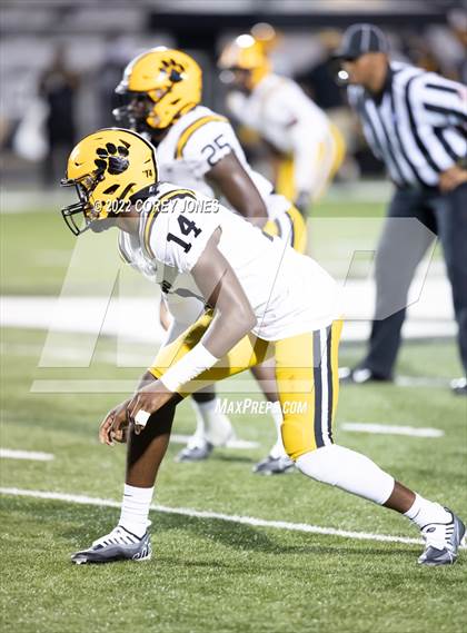 Thumbnail 3 in Valdosta vs Warner Robins  photogallery.