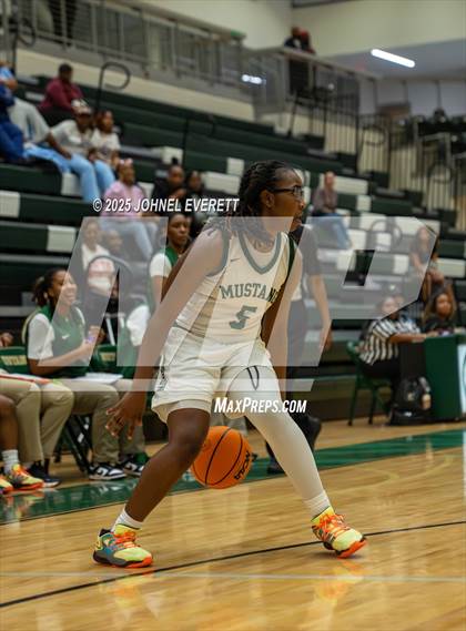 Thumbnail 2 in Carver @ Morrow photogallery.