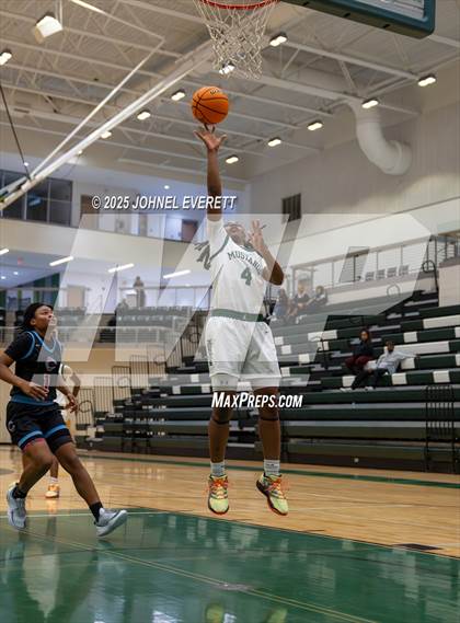 Thumbnail 2 in Carver @ Morrow photogallery.