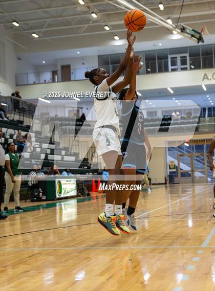 Thumbnail 1 in Carver @ Morrow photogallery.