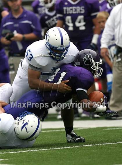 Thumbnail 1 in St. Xavier vs. Pickerington Central (Kirk Herbstreit National Kickoff Classic) photogallery.