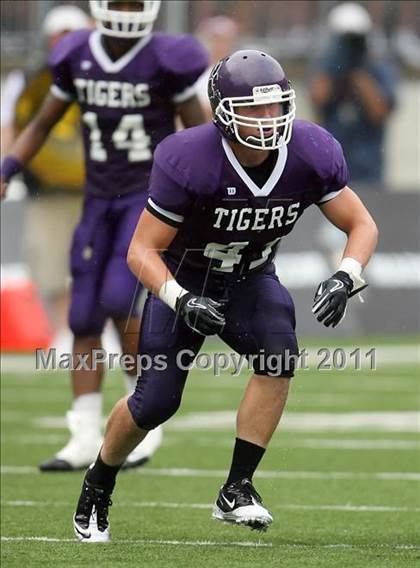 Thumbnail 2 in St. Xavier vs. Pickerington Central (Kirk Herbstreit National Kickoff Classic) photogallery.