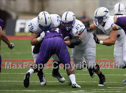 Thumbnail 1 in St. Xavier vs. Pickerington Central (Kirk Herbstreit National Kickoff Classic) photogallery.