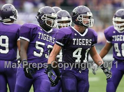 Thumbnail 2 in St. Xavier vs. Pickerington Central (Kirk Herbstreit National Kickoff Classic) photogallery.
