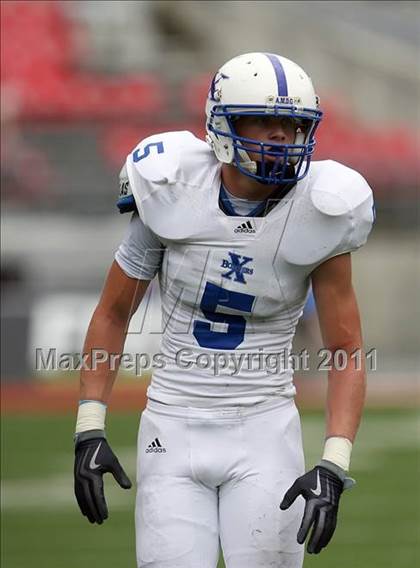 Thumbnail 2 in St. Xavier vs. Pickerington Central (Kirk Herbstreit National Kickoff Classic) photogallery.