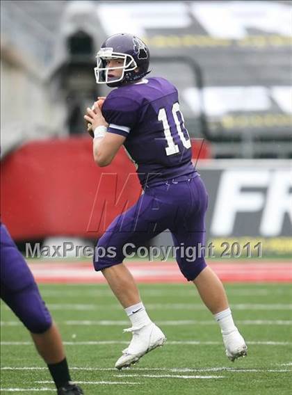 Thumbnail 2 in St. Xavier vs. Pickerington Central (Kirk Herbstreit National Kickoff Classic) photogallery.