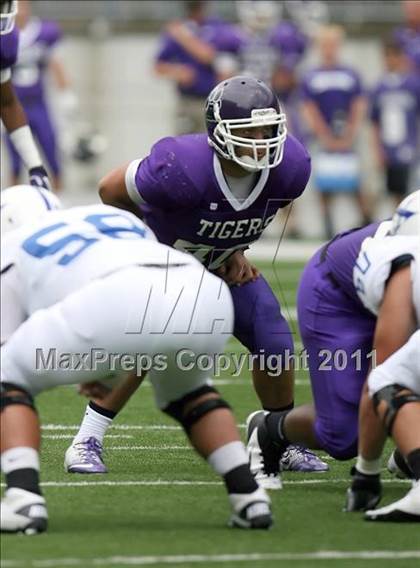 Thumbnail 2 in St. Xavier vs. Pickerington Central (Kirk Herbstreit National Kickoff Classic) photogallery.