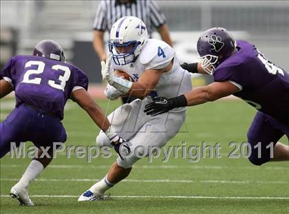 Thumbnail 1 in St. Xavier vs. Pickerington Central (Kirk Herbstreit National Kickoff Classic) photogallery.