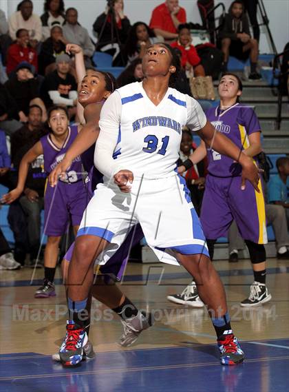 Thumbnail 3 in Lynwood vs. Windward  (Palisades Beach Invitational) photogallery.