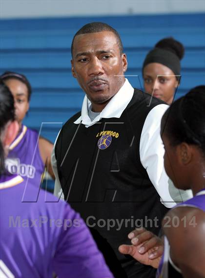 Thumbnail 3 in Lynwood vs. Windward  (Palisades Beach Invitational) photogallery.