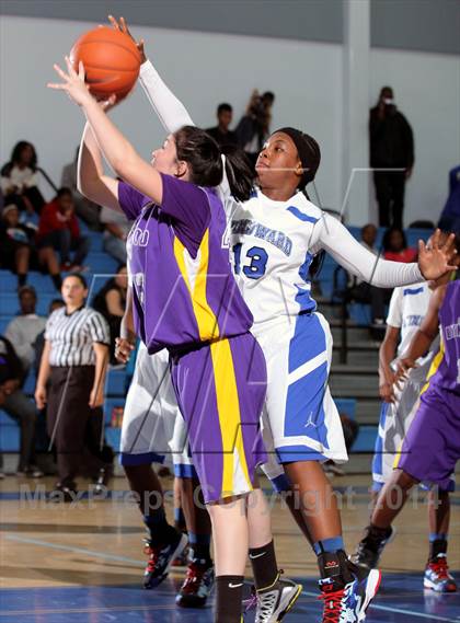 Thumbnail 2 in Lynwood vs. Windward  (Palisades Beach Invitational) photogallery.