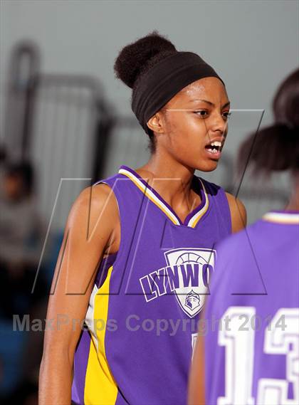 Thumbnail 1 in Lynwood vs. Windward  (Palisades Beach Invitational) photogallery.