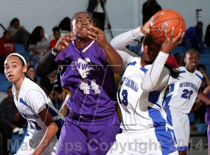 Thumbnail 3 in Lynwood vs. Windward  (Palisades Beach Invitational) photogallery.