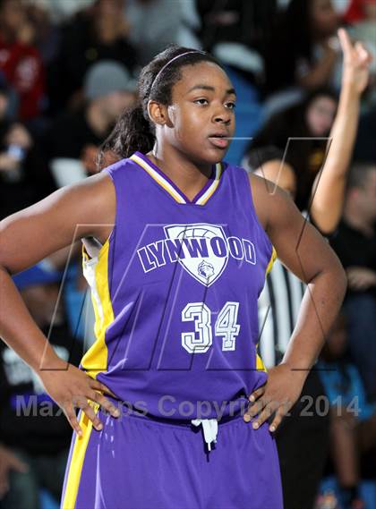 Thumbnail 1 in Lynwood vs. Windward  (Palisades Beach Invitational) photogallery.