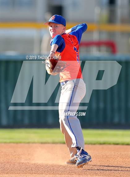 Thumbnail 1 in Southwood @ Captain Shreve photogallery.