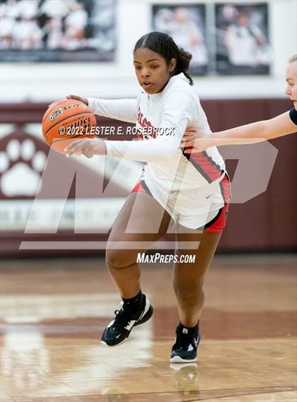 Thumbnail 2 in Stevens vs. Highland Park (46TH ANNUAL BARBARA HARVEY JAGUAR CLASSIC) photogallery.