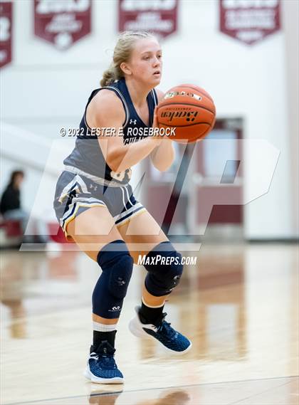 Thumbnail 3 in Stevens vs. Highland Park (46TH ANNUAL BARBARA HARVEY JAGUAR CLASSIC) photogallery.