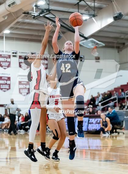 Thumbnail 3 in Stevens vs. Highland Park (46TH ANNUAL BARBARA HARVEY JAGUAR CLASSIC) photogallery.