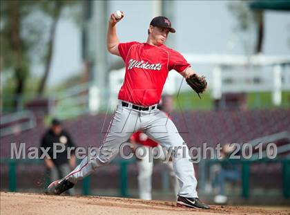 Thumbnail 2 in Redlands East Valley vs. Eisenhower (County Clash) photogallery.