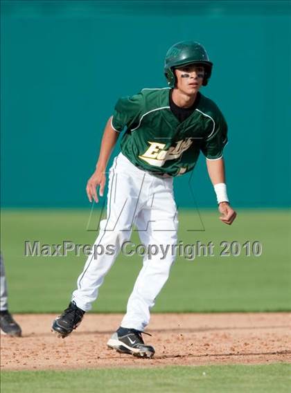 Thumbnail 3 in Redlands East Valley vs. Eisenhower (County Clash) photogallery.