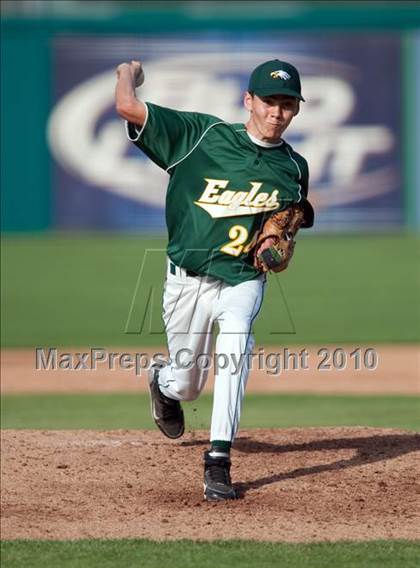 Thumbnail 3 in Redlands East Valley vs. Eisenhower (County Clash) photogallery.