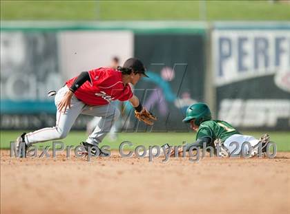 Thumbnail 3 in Redlands East Valley vs. Eisenhower (County Clash) photogallery.