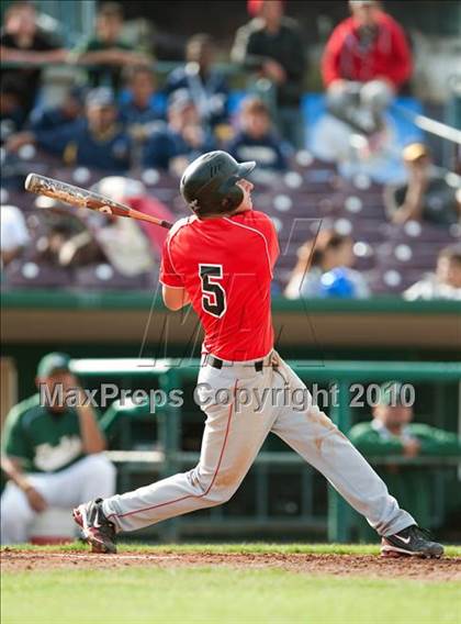 Thumbnail 3 in Redlands East Valley vs. Eisenhower (County Clash) photogallery.