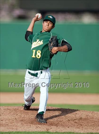Thumbnail 2 in Redlands East Valley vs. Eisenhower (County Clash) photogallery.