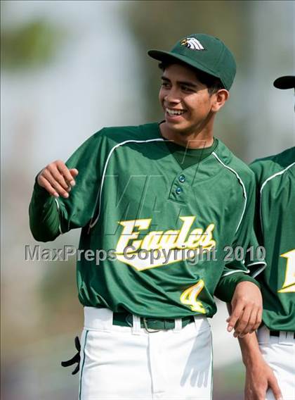 Thumbnail 2 in Redlands East Valley vs. Eisenhower (County Clash) photogallery.