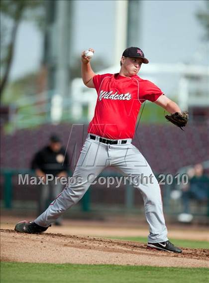 Thumbnail 1 in Redlands East Valley vs. Eisenhower (County Clash) photogallery.