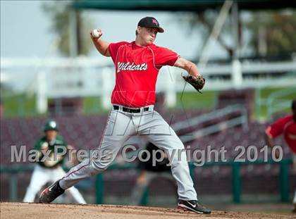 Thumbnail 2 in Redlands East Valley vs. Eisenhower (County Clash) photogallery.