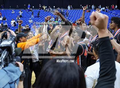 Thumbnail 2 in Ellison vs. Lancaster (UIL 5A Basketball Final Medal Ceremony) photogallery.