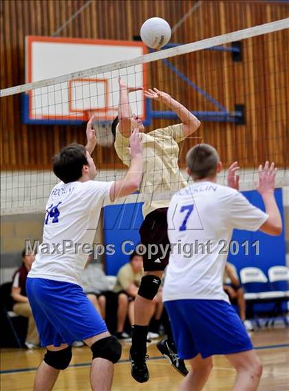 Thumbnail 3 in Whitney @ Rocklin photogallery.