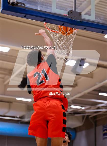 Thumbnail 2 in Selma vs. Atwater photogallery.