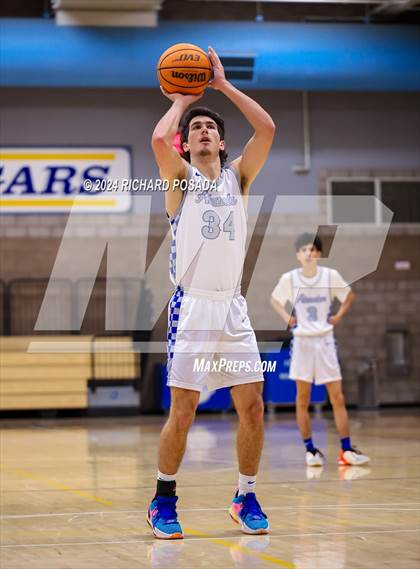 Thumbnail 2 in Selma vs. Atwater photogallery.