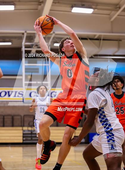 Thumbnail 2 in Selma vs. Atwater photogallery.