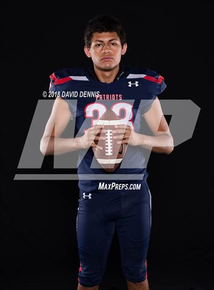 Thumbnail 3 in Liberty Senior Photos photogallery.