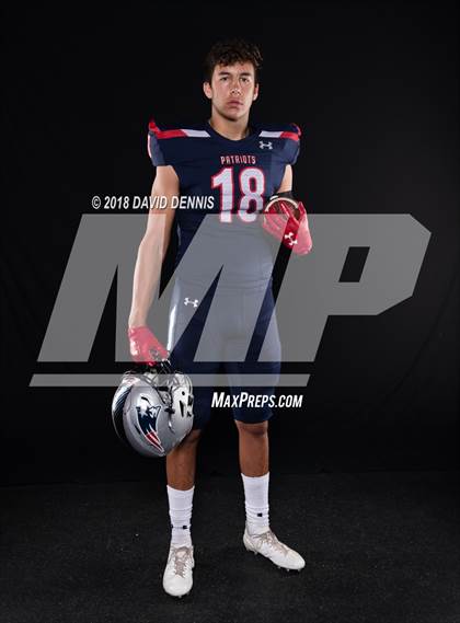 Thumbnail 2 in Liberty Senior Photos photogallery.
