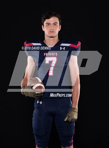 Thumbnail 2 in Liberty Senior Photos photogallery.