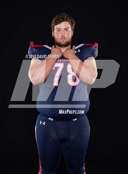 Thumbnail 1 in Liberty Senior Photos photogallery.